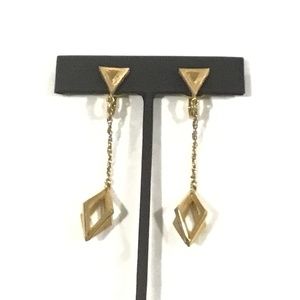 Vintage Crown Trifari Gold Tone Triangle Dangle Clip On Earrings